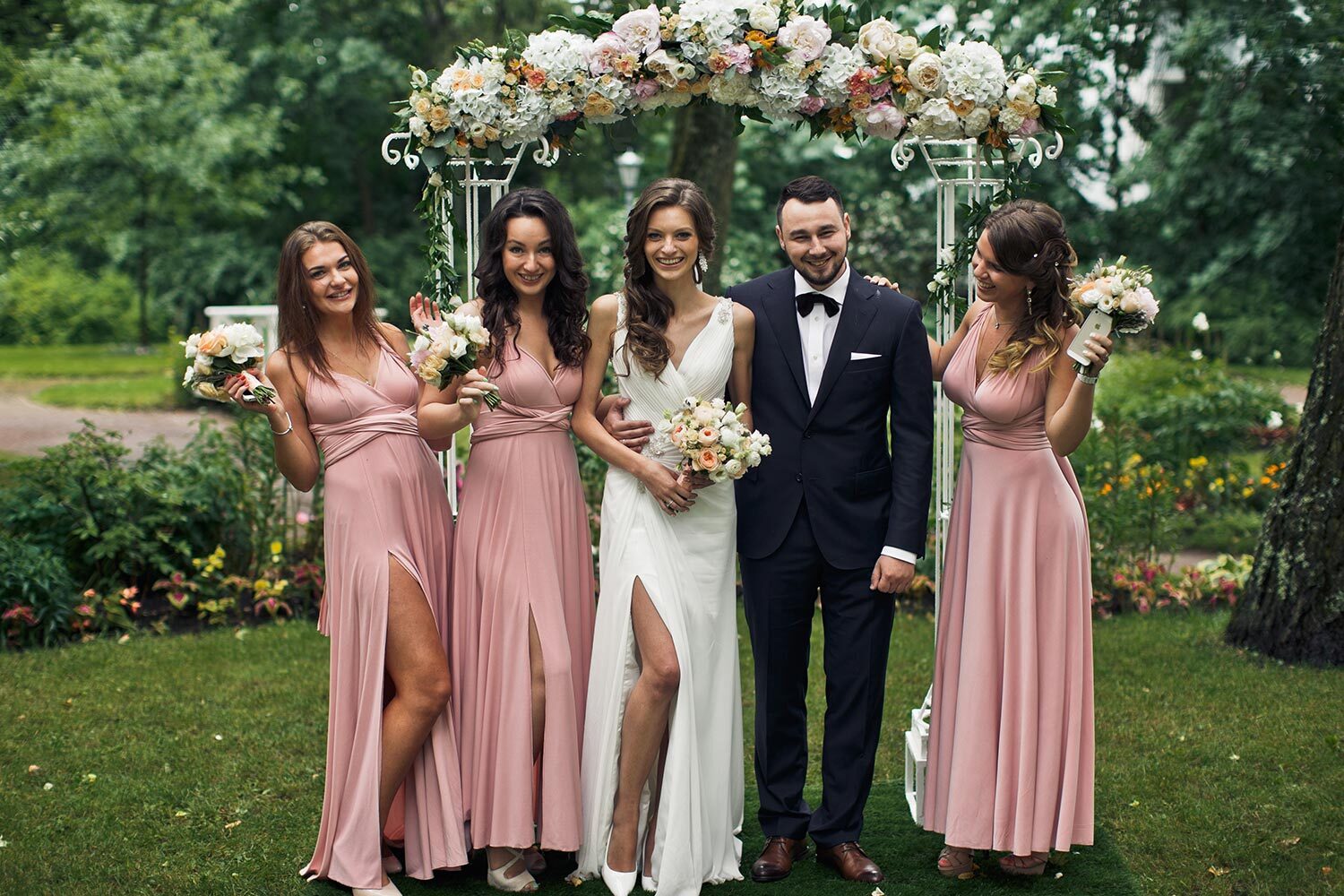 Spring Dress For Wedding Guest: Seasonal Style Tips for Elegant and Comfortable Looks